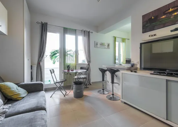 Cosy At Port Apartment *